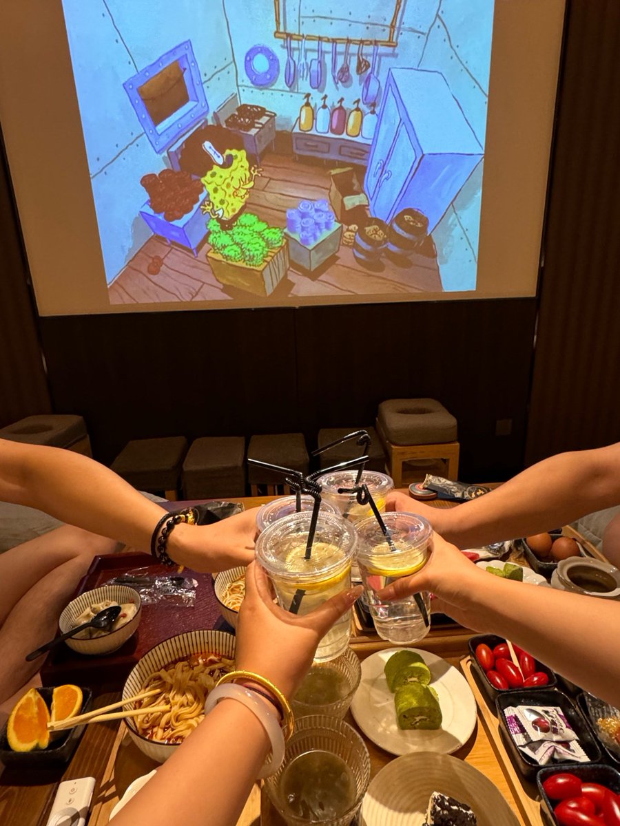 markquan940248's tweet photo. Just finished the best variety show night ever with my crew! The laughter and surprises hit different—already counting down to next week’s episode! ， https://t.co/o6kYUe3pfi