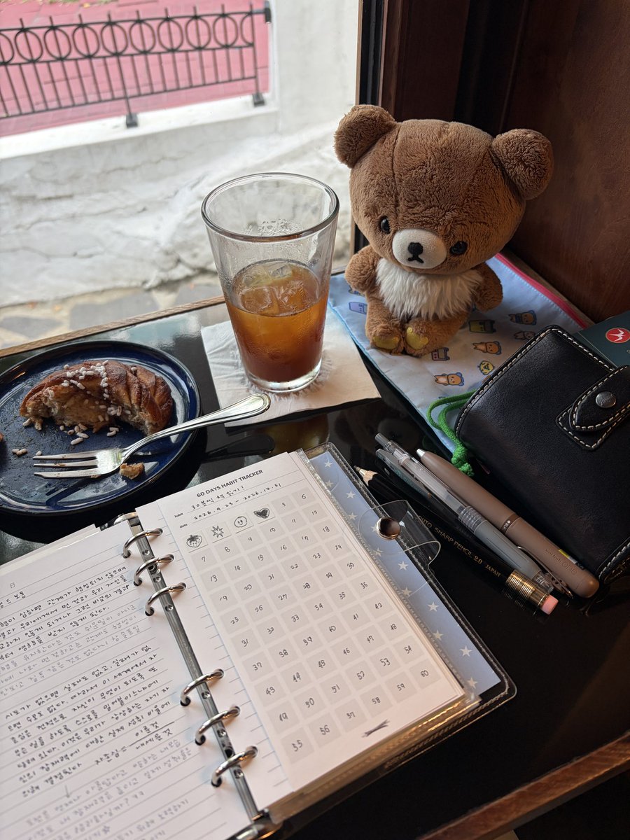 p2ac2_'s tweet photo. 혼카는 즐거워🤎 https://t.co/SPdLIuhREi