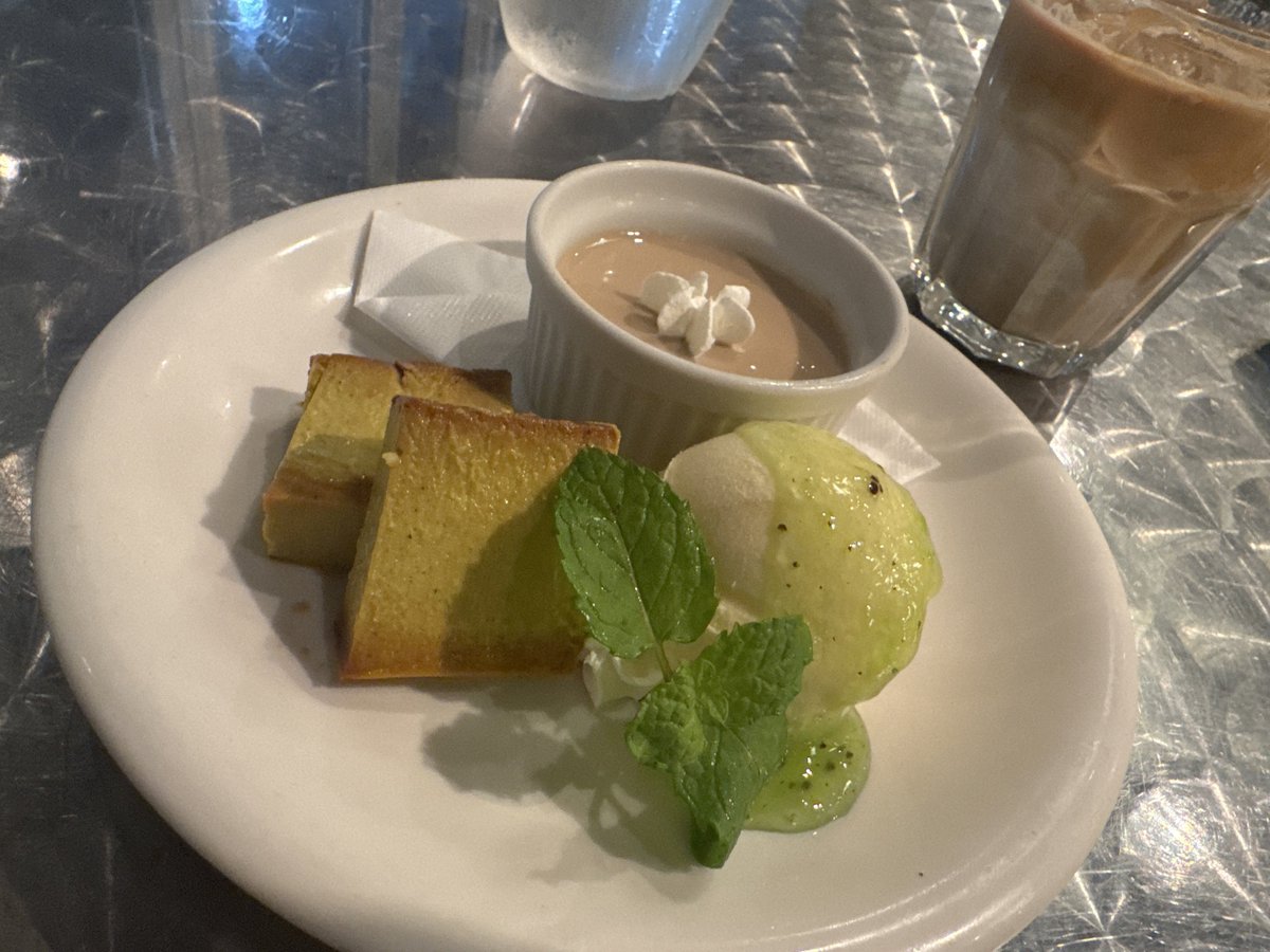 kiru1539's tweet photo. 近所の気になってたカフェに入る回 美味い https://t.co/yLrhMwsMZW