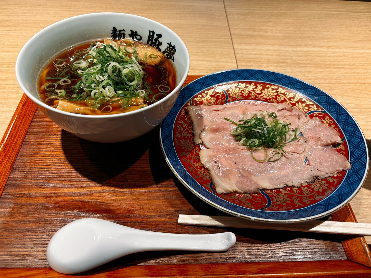 ReiaDiscel's tweet photo. いただきます https://t.co/kEIg049HRc