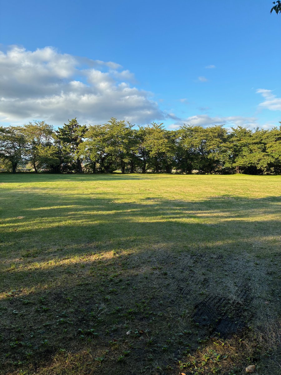 miger_one's tweet photo. 続１００名城の浪岡城！  
JR奥羽本線の浪岡駅から歩いて２０分で着きます。  
西館と内館です。 https://t.co/xBuOy1dxXc