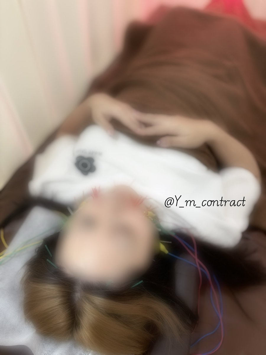mi_y_master_'s tweet photo. 美容針に行って
顔が針だらけ...
思ったより痛かった(ˆ. ̫.⸝⸝ˆ)՞ ՞💦
可愛くなりますよーに🙏

車に新しい仲間を...
一目惚れ❤️
雫たん可愛すぎる(՞⸝⸝ᵒ̴̶̷᷄꒳ᵒ̴̶̷᷅⸝⸝՞)💕

首つけてお散歩🐾
火曜晴れたらいいなー☀️ https://t.co/VsB85wBeHT