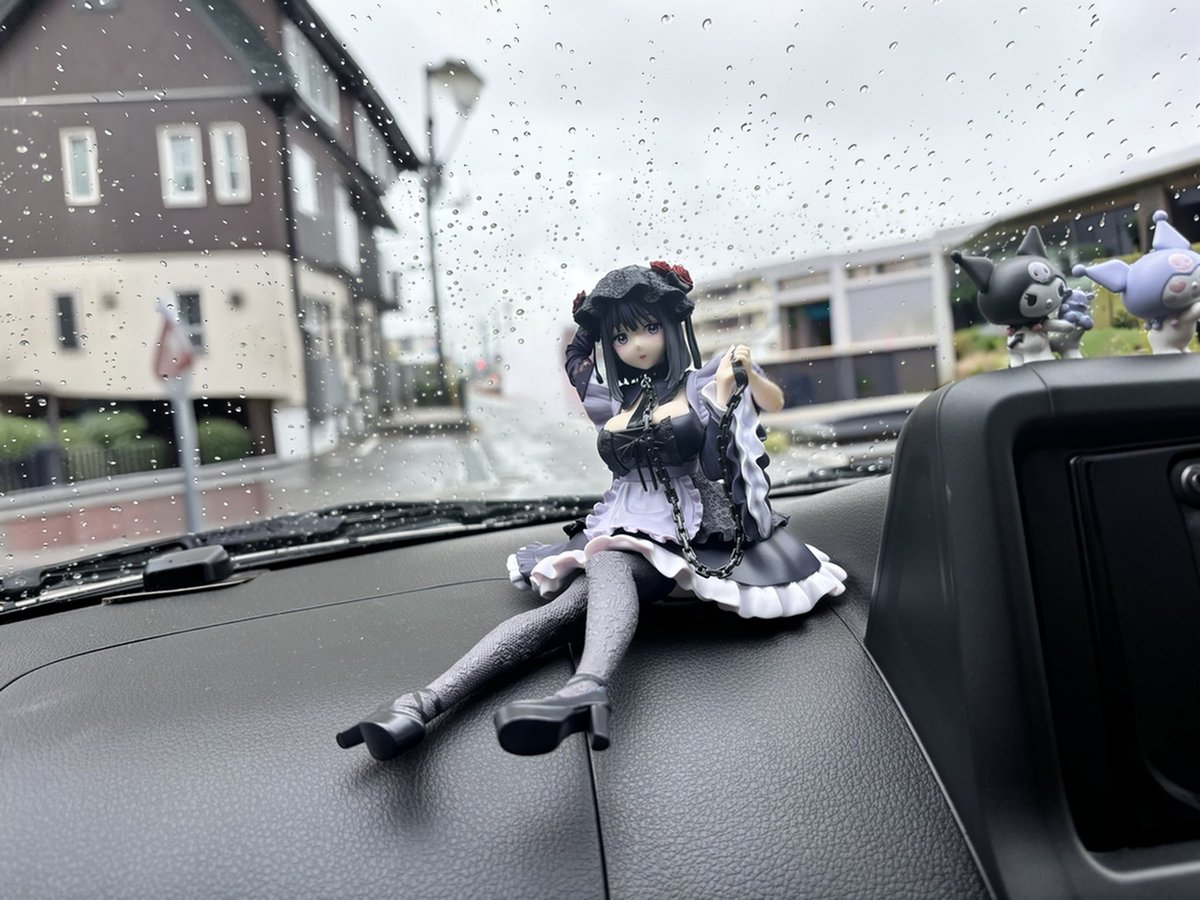 mi_y_master_'s tweet photo. 美容針に行って
顔が針だらけ...
思ったより痛かった(ˆ. ̫.⸝⸝ˆ)՞ ՞💦
可愛くなりますよーに🙏

車に新しい仲間を...
一目惚れ❤️
雫たん可愛すぎる(՞⸝⸝ᵒ̴̶̷᷄꒳ᵒ̴̶̷᷅⸝⸝՞)💕

首つけてお散歩🐾
火曜晴れたらいいなー☀️ https://t.co/VsB85wBeHT