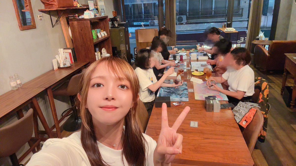 mumichandism's tweet photo. 遊戯王OCG女子会はじまりました〜💕 https://t.co/eQ465YAAg7