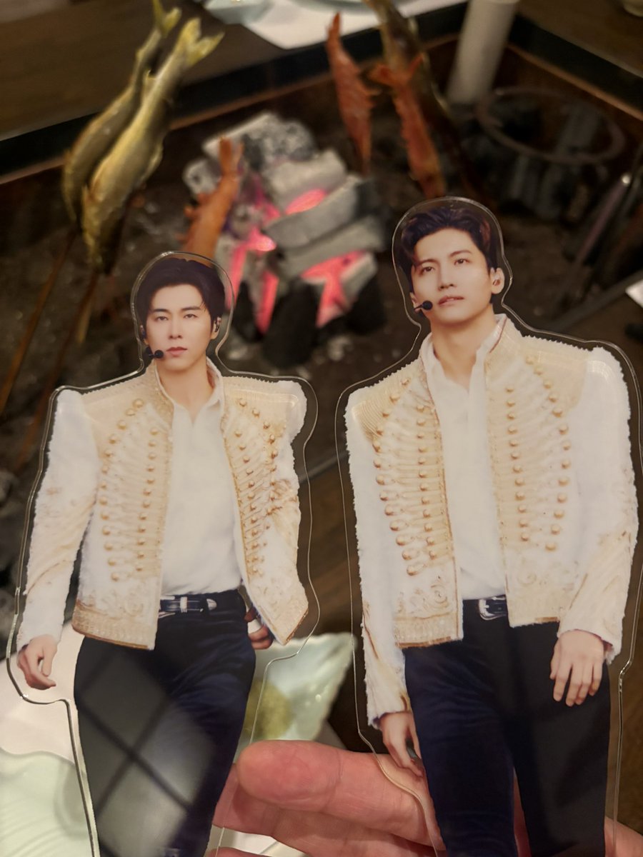 syoremax's tweet photo. 今日は囲炉裏料理！！！

#東方神起 https://t.co/ijTIo53Xw8