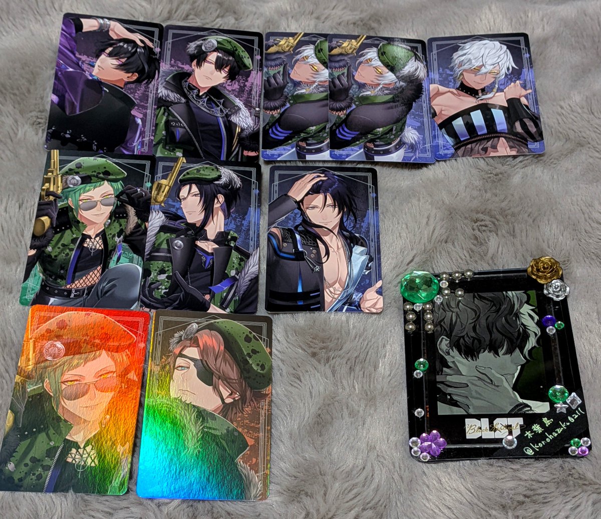 konohazuku0211's tweet photo. 【交換】ブラスタ ブラワン チームC フォトカ

譲)N→モクレン クー 玻璃 青桐
R→柘榴 玻璃

求)N→クリスマス カスミ1 
猫ハロ 柘榴 カスミ
R→猫ハロ カスミ1 

郵送orワンマンお手渡し。
検索からでもお気軽にお声かけ頂けますと幸いです。よろしくお願い致します。 https://t.co/ppMCqwcfjN