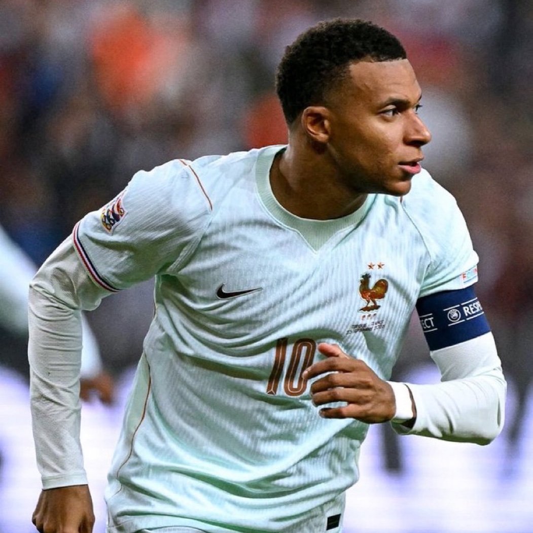 Madrib_Ultra's tweet photo. 🚨 JUST IN: Kylian Mbappé has left the French NT camp and arrived in Madrid.
He wants to spend more time with Ester Expósito during the international break. https://t.co/LnBI45X4MY