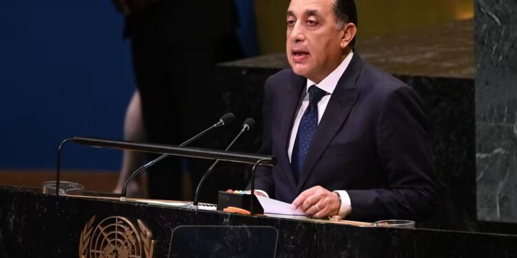 layaelnagdy's tweet photo. مصر بتشارك في الدورة الـ81 للجمعية العامة للأمم المتحدة والدكتور مصطفى مدبولي ألقى بيان مصر قدام جلسة النقاش العام في نيويورك خلال ترؤسه وفد مصر بتكليف من الرئيس السيسي والمشاركة بتبرز حضور مصر في المحافل الدولية وحرصها على طرح رؤيتها.
#الجمعية_العامة_للأمم_المتحدة https://t.co/CsfzntWWm1