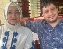 haberaktifcom's tweet photo. #SonDakika #Flaş

Milyarlar havada uçuşmuş!

YENİ Parti Sözcüsü Zeynel Emre: 

“AKP Genel Başkan Yardımcısı Fatma Betül Sayan Kaya. 

Peki, bu hanımefendi ne yapmış? 

8 Nisan’da başlıyor. Özat hissesinden 250.000 adet almış, eylül ayına gelindiğinde 4.482 TL’den satmış. 

63.359.000 TL para yatırmış, 1.344.000.000 TL çekmiş.

İlyas Kaya, hanımefendinin eşi. 255 TL’den 155.000 adet hisse almış, 4.482 TL’den satmış. 99.687.000 TL yatırmış, 826 milyon TL çekmiş.”