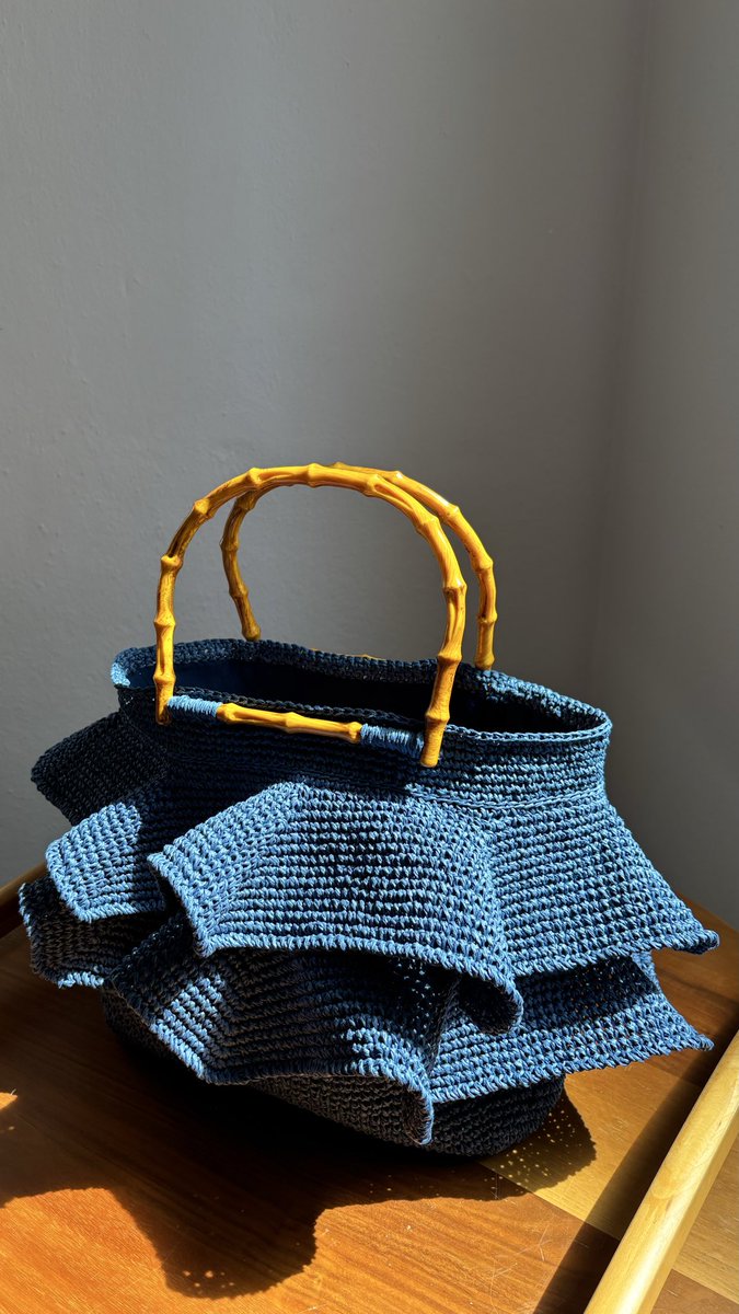 ruksenrenk's tweet photo. #handmadebag #crochethandmade #crochetbag #handmade #crochetlover #uniquebag #slowfashion #handcrafted #etsyshop #etsyseller https://t.co/kZs471oeNY https://t.co/ZI9HuepRZ9