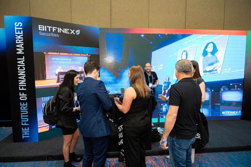 bitfinex's tweet photo. Bitfinex Securities (@BFXSecurities) is hosting a gathering of finance professionals in Lugano on 22 October for The Future of Capital Markets. 

Bitcoin, tokenisation and the road ahead for institutional capital.

Applications open, spaces limited. 👇
https://t.co/8xjWqmoC5l https://t.co/vBorcpqmmt
