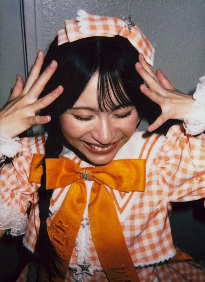 YUTAb2t04's tweet photo. 2026.9.24  単独ライブ　新井心菜②
🌻夏の反省 お金使い過ぎちゃった💴
ディズニーとご飯で沢山使っちゃったらしい😅
しかもディズニーでグッズ買ってたと思うけど、ピザとかチキン、ポップコーン食べたりしてたからディズニーも結局食費⁉︎
沢山食べる人最高！
#ここにゃんここに召喚
 #新井心菜 https://t.co/UL6SFJxb0z