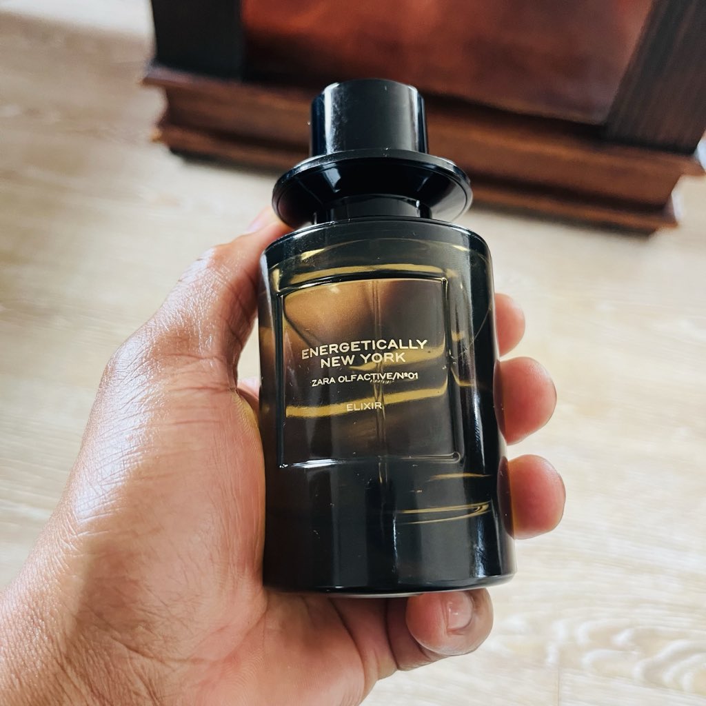 MelikhayaL3006's tweet photo. Not sure who it was, but some guy on this app recommended this amazing scent. Just wanted to say thank you, brother — I absolutely love it! 🙌🏽 https://t.co/2hheeehQZ8