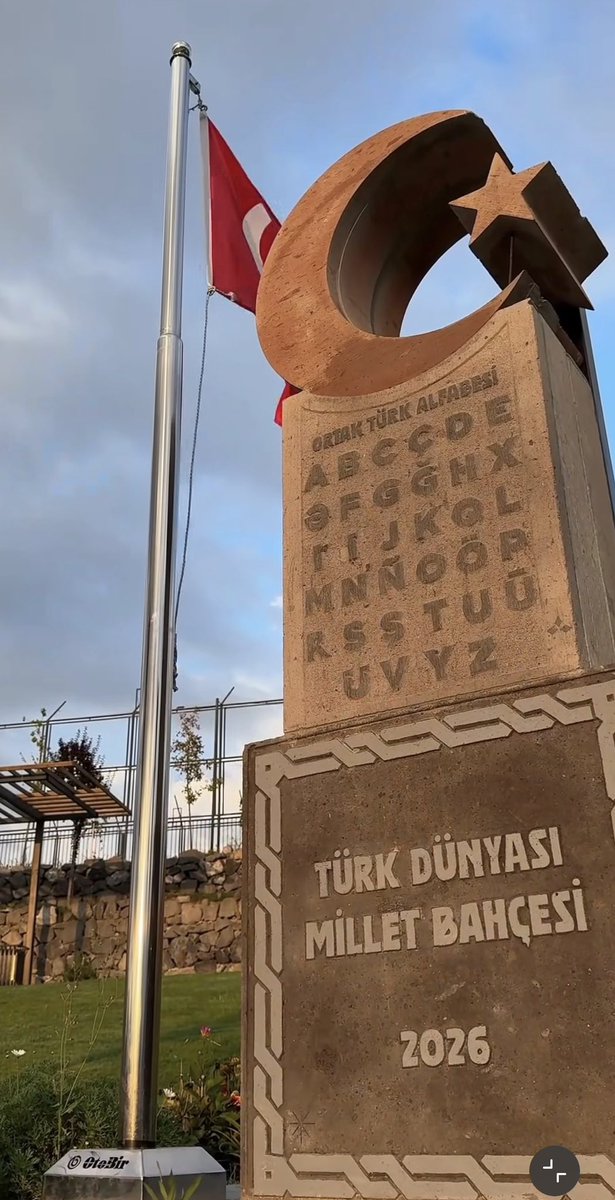 nevinkillic's tweet photo. Türk dili, Türk milletinin kalbidir, zihnidir. diyor Büyük Atatürk. 🤍

Türk Dil Bayramı'mız kutlu olsun! 🇹🇷#türkdilbayramı https://t.co/MGRugMFAeA