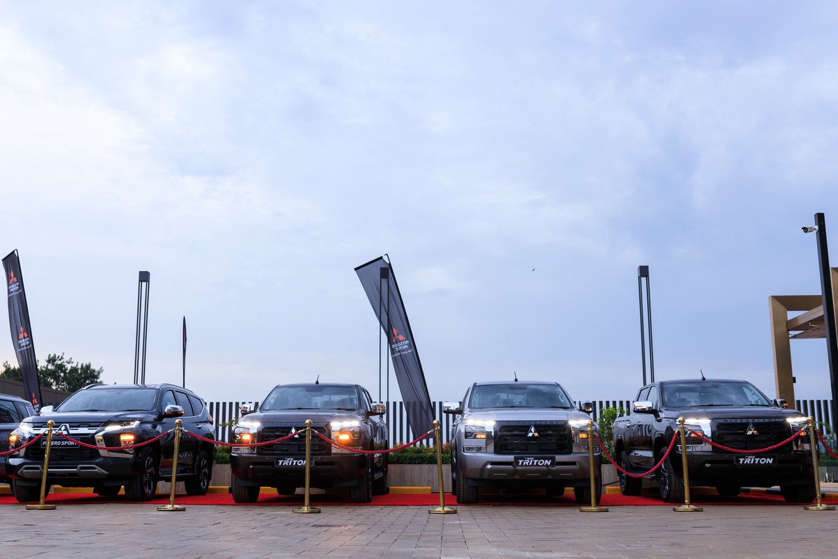 VictoriaMotorsU's tweet photo. Add a Nsambya stop to your weekend plot and come check out the #Mitsubishi range we have on display.
Open until 10 tonight, and tomorrow from 10.
📍 Marriott Nsambya | 10 AM – 10 PM
📞 +256 414 343 364 | 📧 info@motors.gmachgroup.com
#DiscoverYourNextDrive #MitsubishiTriton https://t.co/XL9M4v0z2T