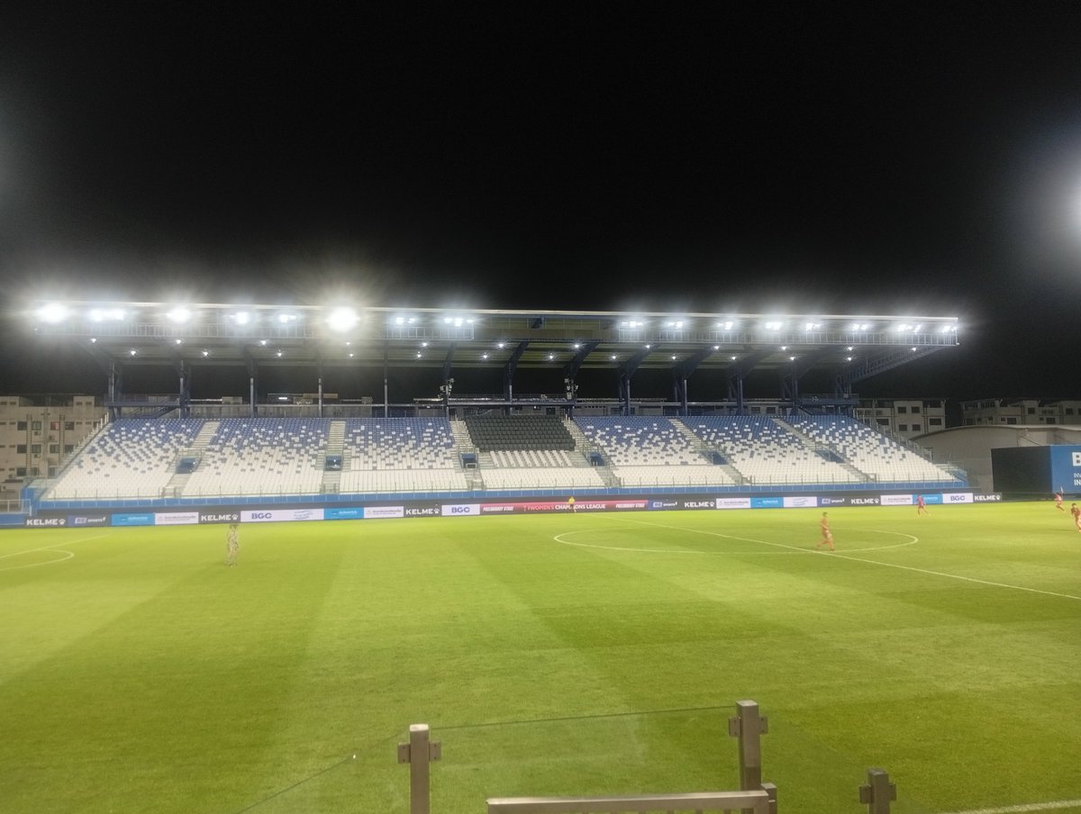 Yokgammad's tweet photo. I've an experienced moment to watch the Women's Football at True BG Stadium in Pathum Thani for the first time! (These photos was taken in 23 August) https://t.co/OnOl7xJCRE