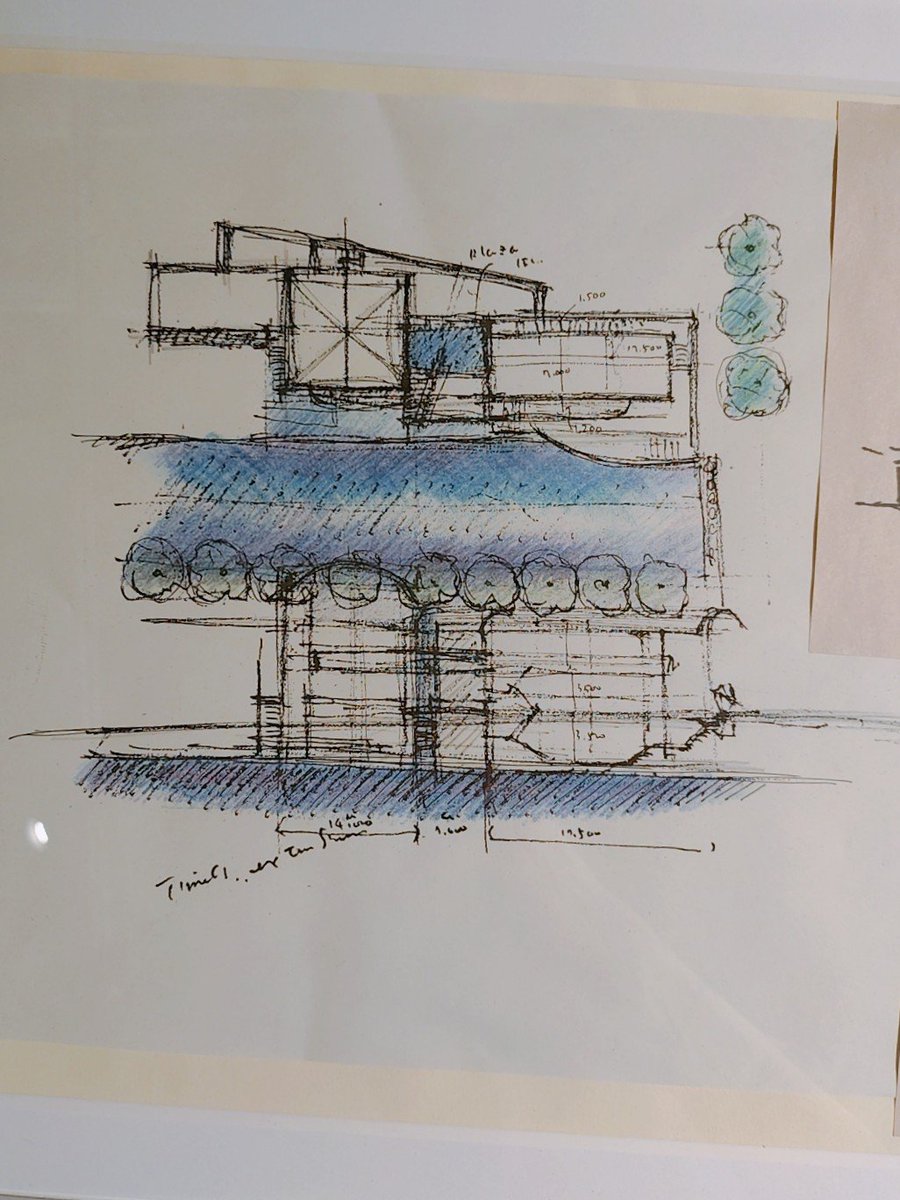 kmnmim's tweet photo. 安藤忠雄のTIME’Sに誕生した京都建築センターの見学ツアーに行ってきた
建築家の本棚なるものもあって素敵
久々に建築巡りもしたいな https://t.co/x90qUfqXuk