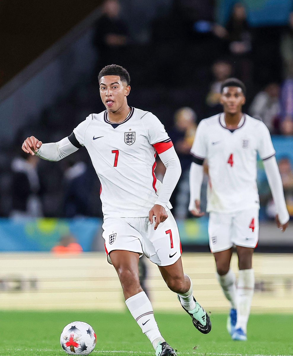 JobeBArchive's tweet photo. More photos of Jobe in yesterdays match against Kazakhstan https://t.co/qzIn1yUfwK