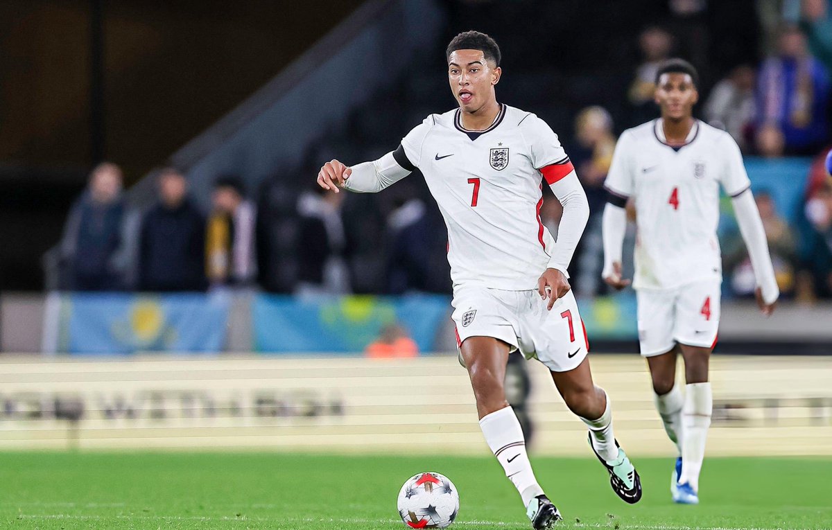 JobeBArchive's tweet photo. More photos of Jobe in yesterdays match against Kazakhstan https://t.co/qzIn1yUfwK