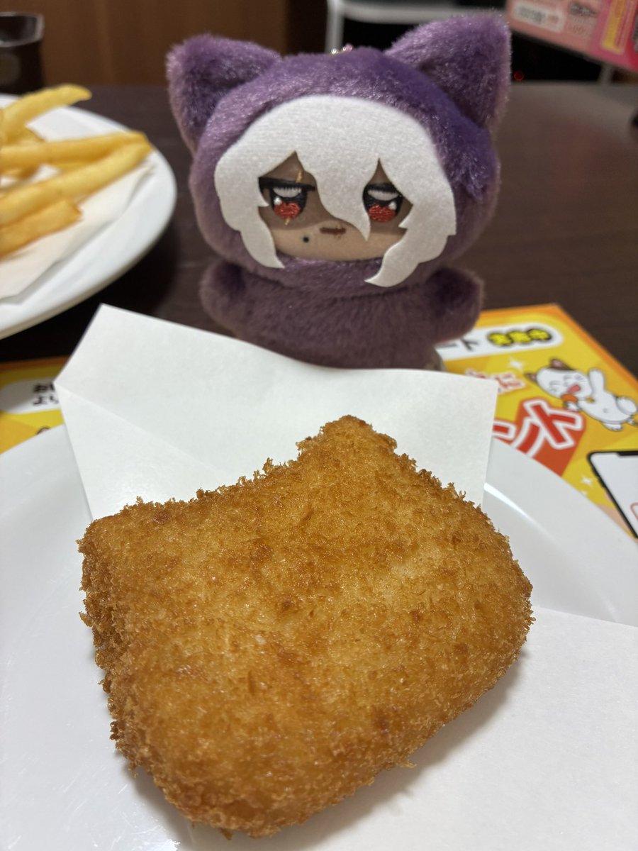 airi_strish's tweet photo. まねき🐱コラボ〜🤩 https://t.co/lUOzxT2f55