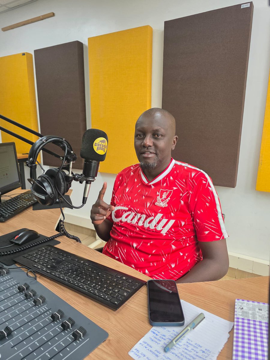 GhettoRadio895's tweet photo. Githaa ni ya Reggae na Sports 🔥 
Tune in for all the latest in sports mtaani na pia majuu from 3 - 8pm #Offside na @Curtiswakijeey 
alongside Dj Kevoranks 
Represent mtaa yako !
Namba ya nangos : 0711 443 886 https://t.co/U0IWZQZAHG