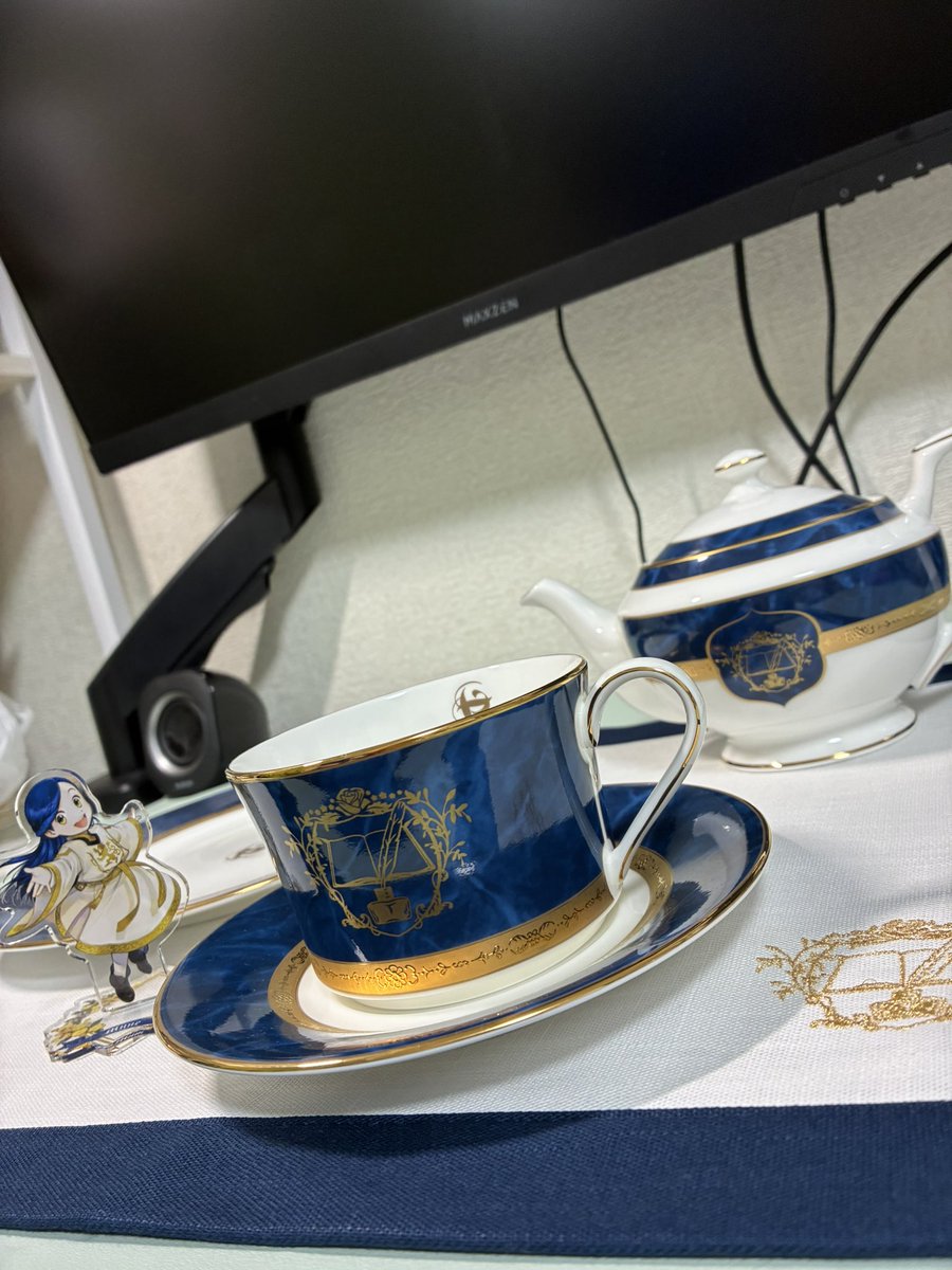 kiyokiyo1114's tweet photo. ついにお迎えしました…！！！！
ティーカップ出た時は大学生実家暮らしで買えなくて、やっと一人暮らし始めて…。憧れのお茶会！楽しみすぎる！ https://t.co/YKhSMCNF7r