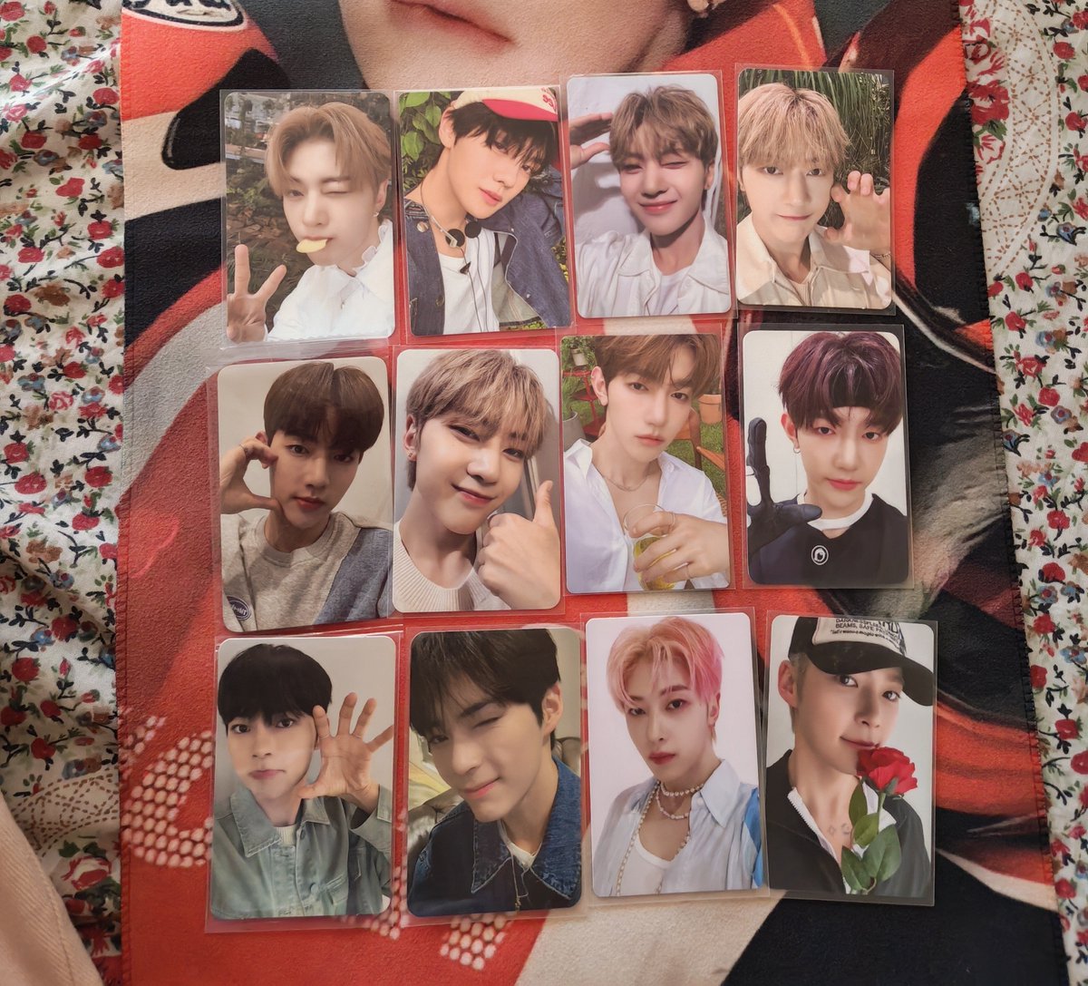 zhanewon's tweet photo. wts zb1 and2ble ph

- 800 set ( 700 payo )
- free album (optional), inclusion in 3rd &amp; 4th pic  
- free pf 

jiwoong hanbin zhang hao matthew gyuvin yhmah kcon rose https://t.co/OyFrfYicc7