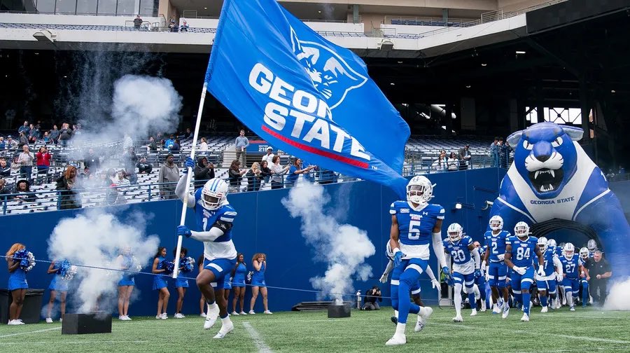 Uriah_Benefield's tweet photo. I’ll be pulling up @GeorgiaStateFB today for a gameday visit @RecruitGeorgia @jonstephensgsu @gfrank2199 @WareFootball @WareCoGators @RustyMansell_ @SPORTSWITHTAY @PrepRedzoneGA @ExpoRecruits @GeorgiaPrepMag https://t.co/pUkrDUhRCr