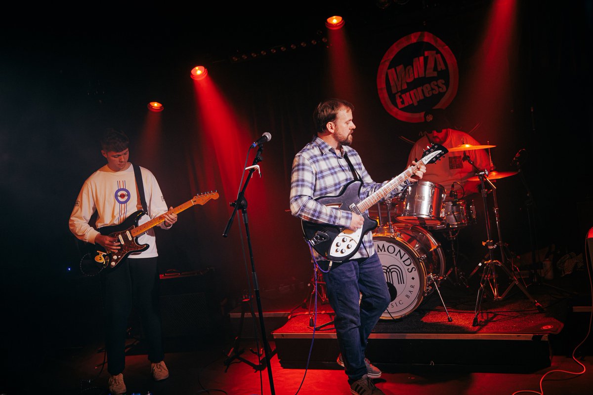 MonzaExpress's tweet photo. Fabulous night at @DrummondsAberd1 last night. Thanks to Kyan for the photos 📸 Give him a follow on Instagram https://t.co/uCUve315Mw https://t.co/Q2Go61Lmu8