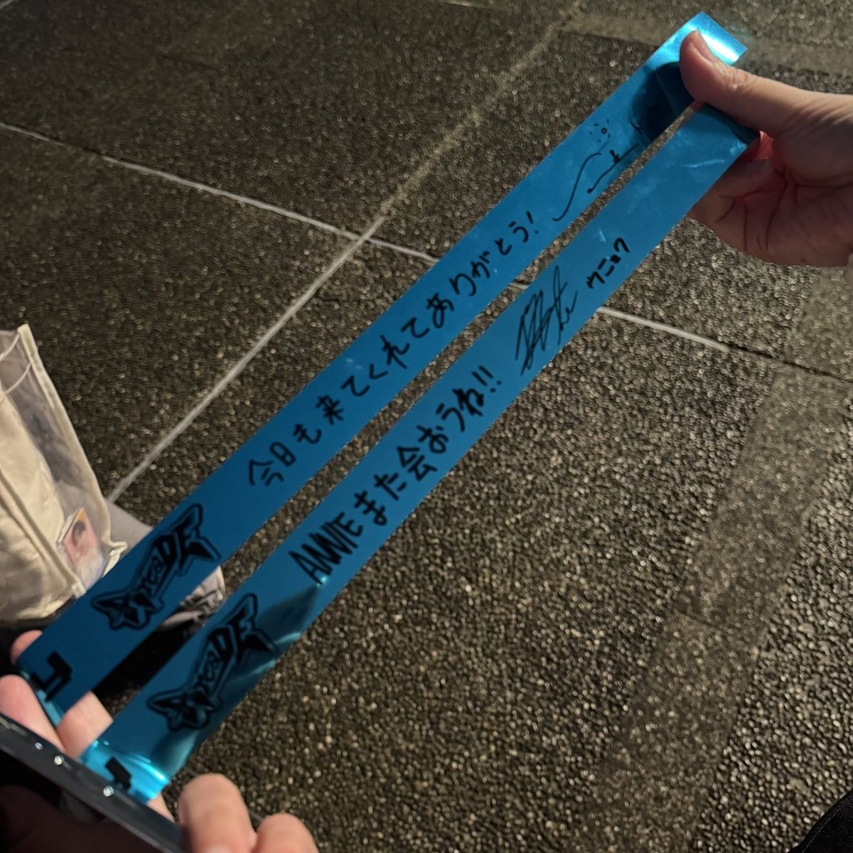 shi_i_i_won's tweet photo. 260926 D&amp;E JAPAN FAN PARTY ArcaDE

今回は銀テが2人別々であったらしい😳

🐯今日も来てくれてありがとう!

🐰ANNIEまた会おうね!!

#SUPERJUNIOR_DnE
#EUNHYUK
#DONGHAE
#ArcaDE https://t.co/aCXMo6uPMo