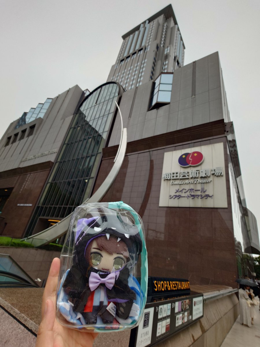 muno808's tweet photo. そして梅田ンジョン踏破してたどりついた今日の現場でした(´・ω・`)ｂ

夏の終わりのコンサートで聞いた楽曲もあり、楽しめました（基本知識はない）
あと、ゲストのまりおさんがとても楽しそうでした https://t.co/ZGVJPQ2vK1