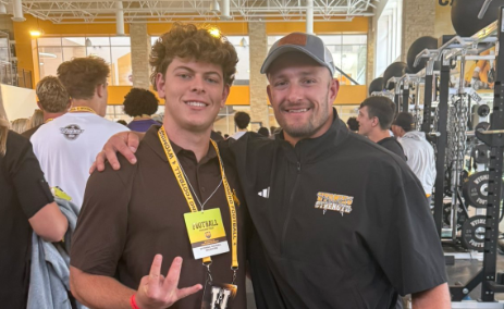 sixstarfootball's tweet photo. Colorado Defenders Bringing the Heat, prospects who've made names
📈These CO defenders are making their presence felt across the state🔥
STORY➡️https://t.co/q2pFD1wsos
@Jaydenbates_ @GBlind09 @Tr1stan_72 @KingstonChatman @DysonKymani @Cantguardme_8 @Colton_Heim19 @evingalls_44 @ZaneLauer2028 @JoshMalone_12 @huddyfb10 @Evers0nNelson @aundre05 @HSports16421 @RylanTisdall27 @drakevining2028 @JaxonRWells