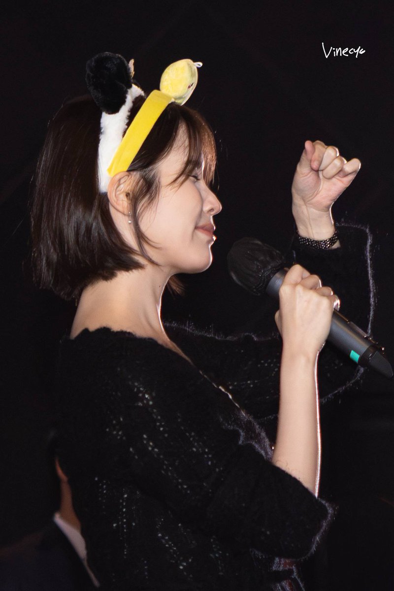 vinecy's tweet photo. 260920 #아이유 무대인사

정말 오랜만이다 ㅠㅠ

#IU #아이유 #dlwlrma https://t.co/ZsgEV3jllg
