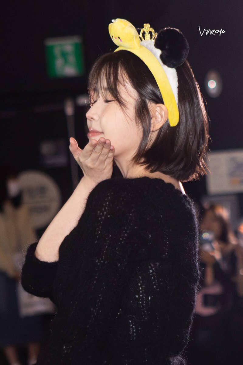 vinecy's tweet photo. 260920 #아이유 무대인사

정말 오랜만이다 ㅠㅠ

#IU #아이유 #dlwlrma https://t.co/ZsgEV3jllg