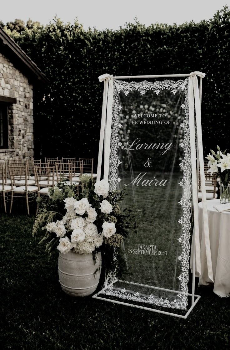 Selusur's tweet photo. ️️

️

Today wouldn't have gone this smoothly without our bridesmaids and best men. Thank you for putting up with us today and being there through it all! To all our friends and guests, thank you for making the time to be here and celebrate with us. #MairriedToLarung

️

️ https://t.co/sPSVe9FhcD