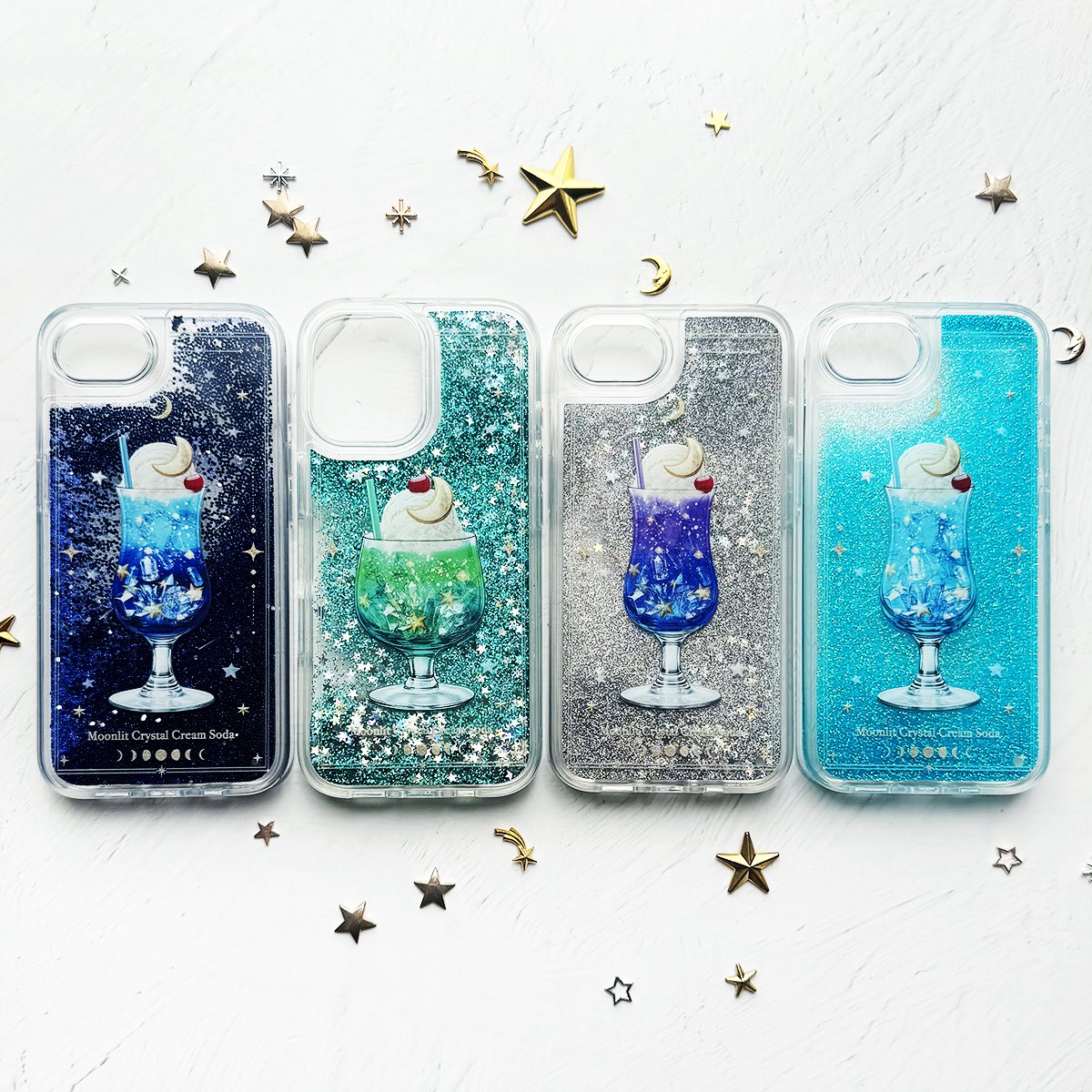 _lalaclover's tweet photo. 星空と鉱物のクリームソーダ
グリッターケースです✨

きらきら揺れるラメと、夜空色のクリームソーダを閉じ込めました🌙
クリームソーダのブルー、メロンソーダ、ヴァイオレットなど色違いもあります。 https://t.co/HDm8OVf7kS