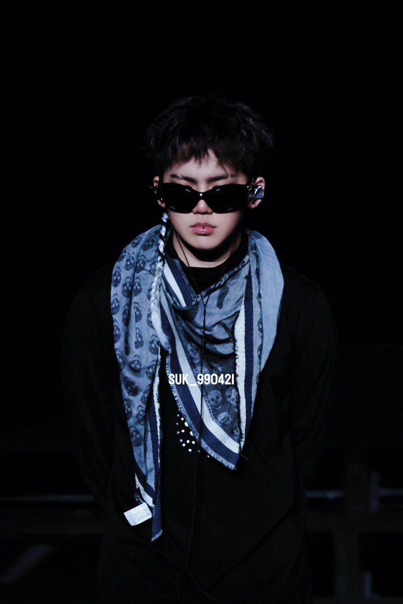 suk_990421's tweet photo. 260926 가오슝

🕶️

#최현석 #CHOIHYUNSUK #ヒョンソク  
#트레저 #TREASURE https://t.co/siGvkPEEfe