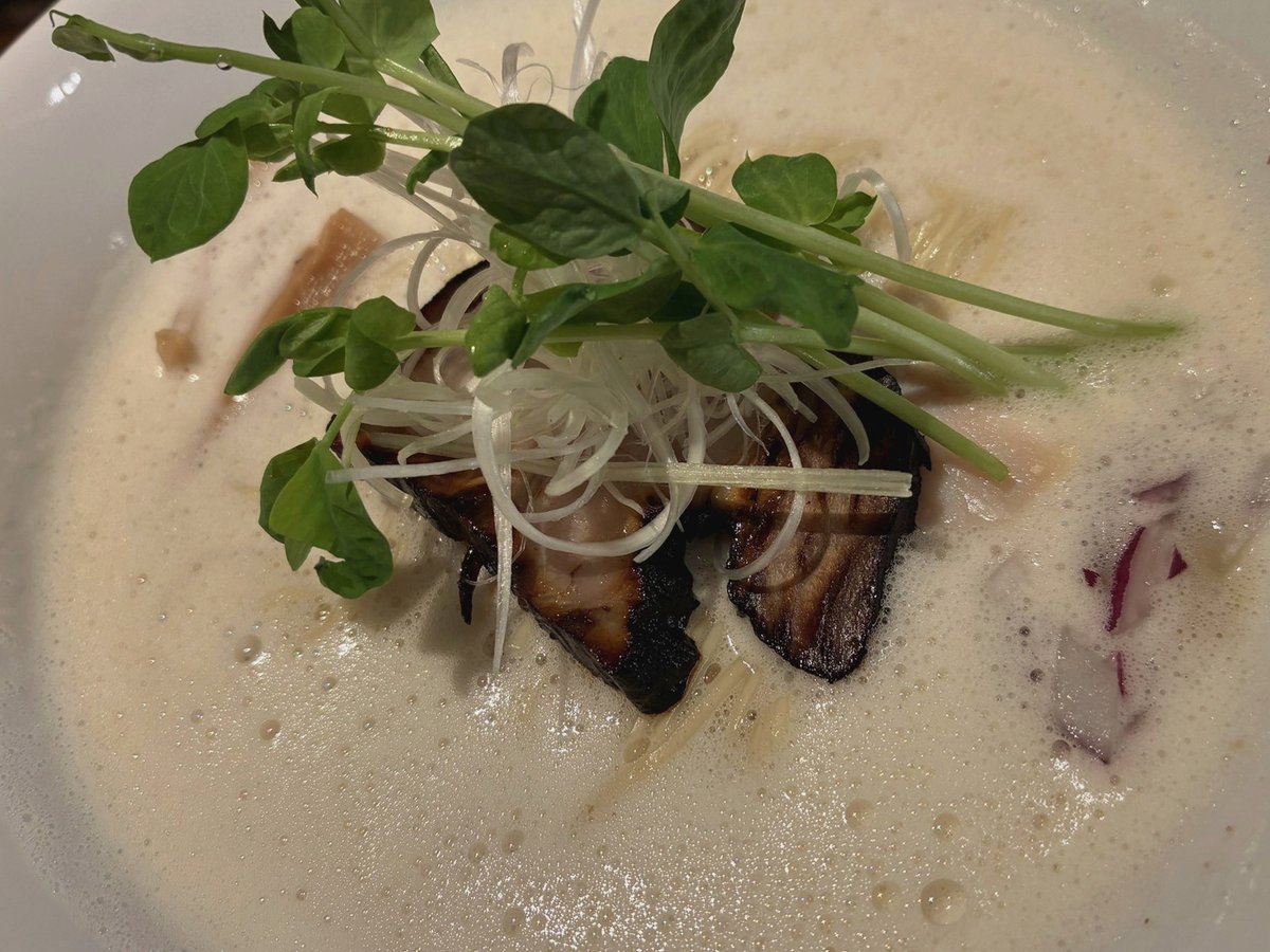 MakaylaColbq's tweet photo. 湯気の向こうに広がるスープの香りだけで心が満たされる��この一杯にまた会いたくなる感じ… https://t.co/EEPxPRyaX2