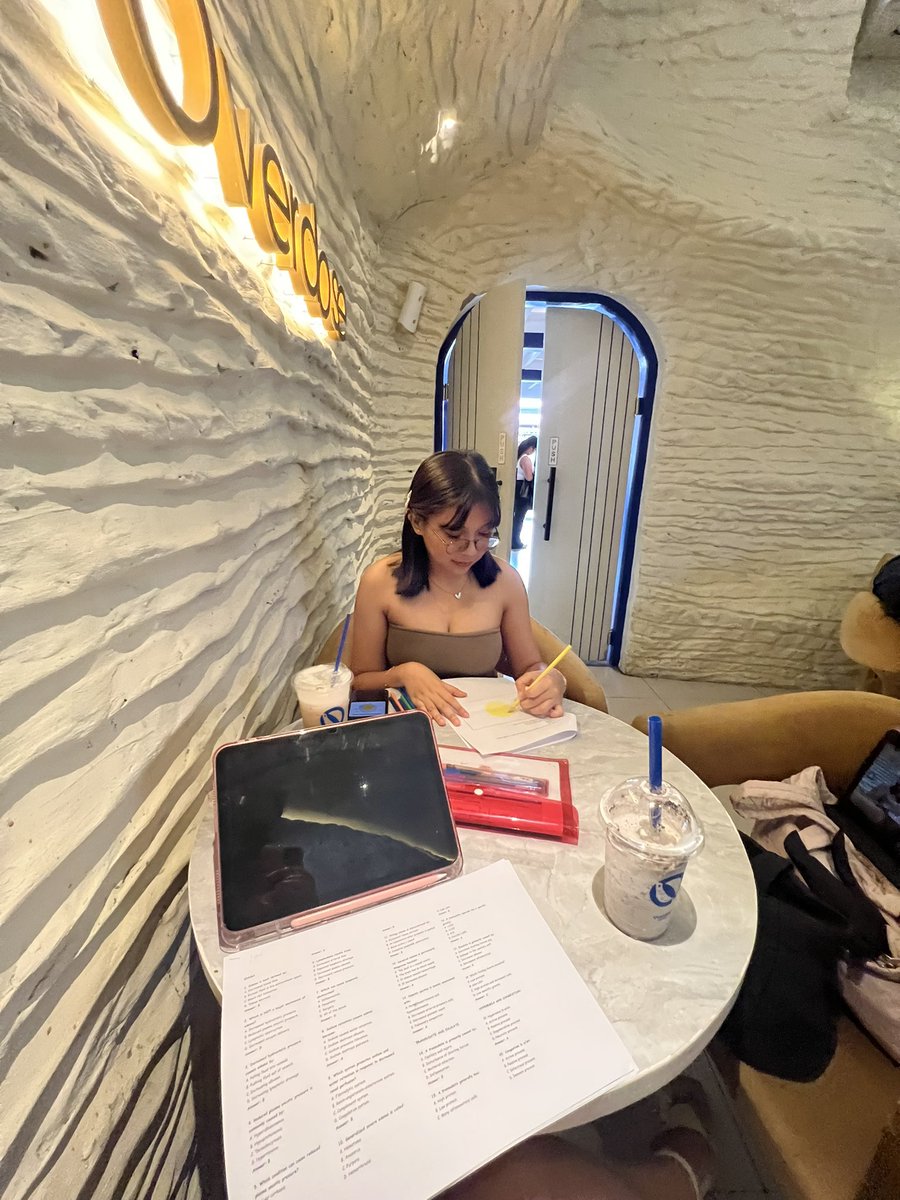 _inaynna's tweet photo. study ni siya, pramis 🤚 https://t.co/wQ9EzLuEN6