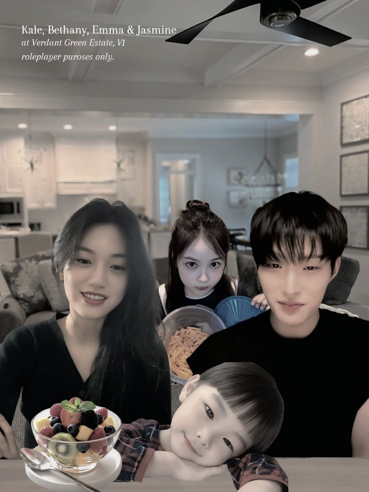ofbethanys's tweet photo. ️️
⚲   Verdant Green Estate ㅡ V1

Papa &amp; Mama Sandi sudah pulang, a little bit of family time for our precious Memei. Perut senang, hati kenyang 😌
️️ https://t.co/qEClSqo7FC