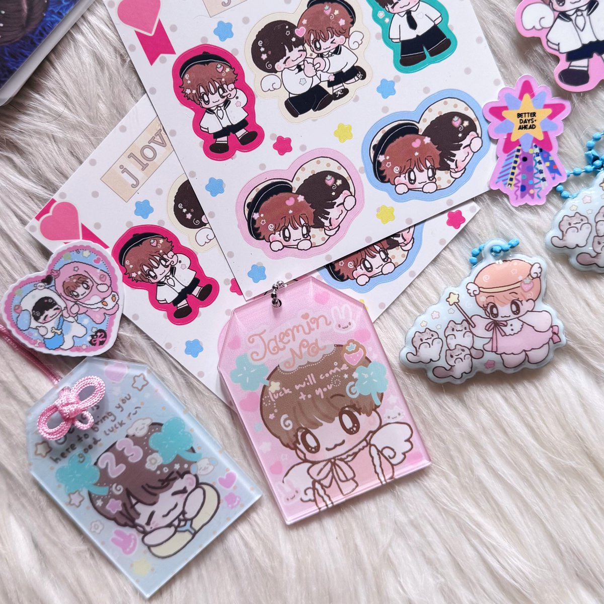 613image's tweet photo. thank you very berry much @jhmkvibe 
plz ada yang buat omamori haechan biar jadi complete omamori per-mimi-an ini https://t.co/37nbKx0oWQ