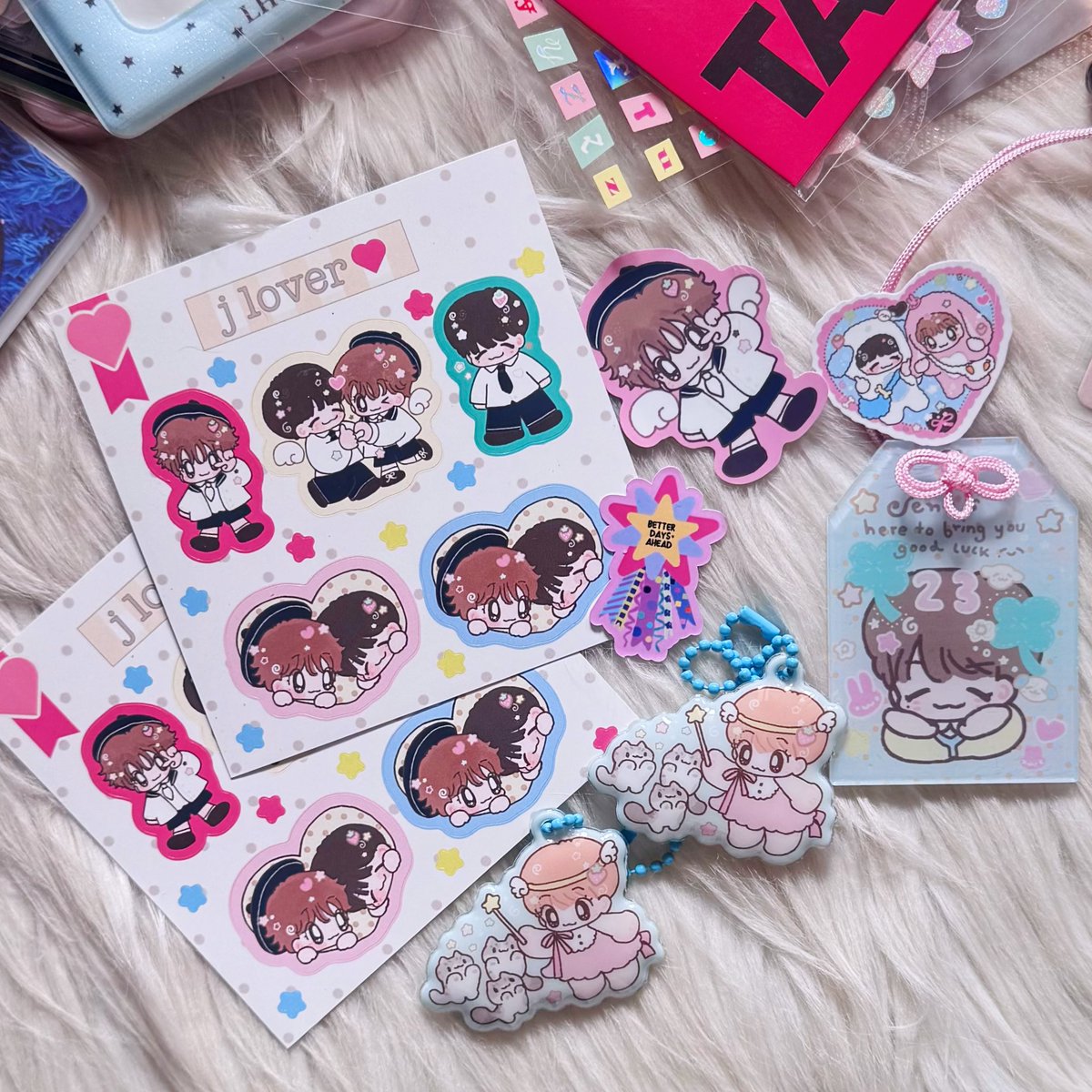 613image's tweet photo. thank you very berry much @jhmkvibe 
plz ada yang buat omamori haechan biar jadi complete omamori per-mimi-an ini https://t.co/37nbKx0oWQ