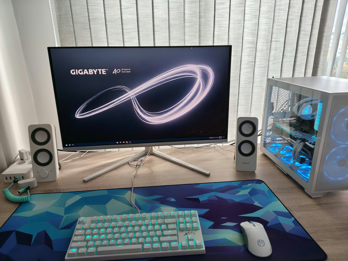 JMTMPwS's tweet photo. To Infinity &amp; beyond!   

My upgrade goals are related to a new Aorus motherboard/GPU that'd be the foundation of a long-wanted nextgen setup, making it easier to start from somewhere.   

Happy Anniversary, &amp; I wish you to keep on innovating!

@AorusOfficial #PerfectInfinityView https://t.co/LHX52zw9BO