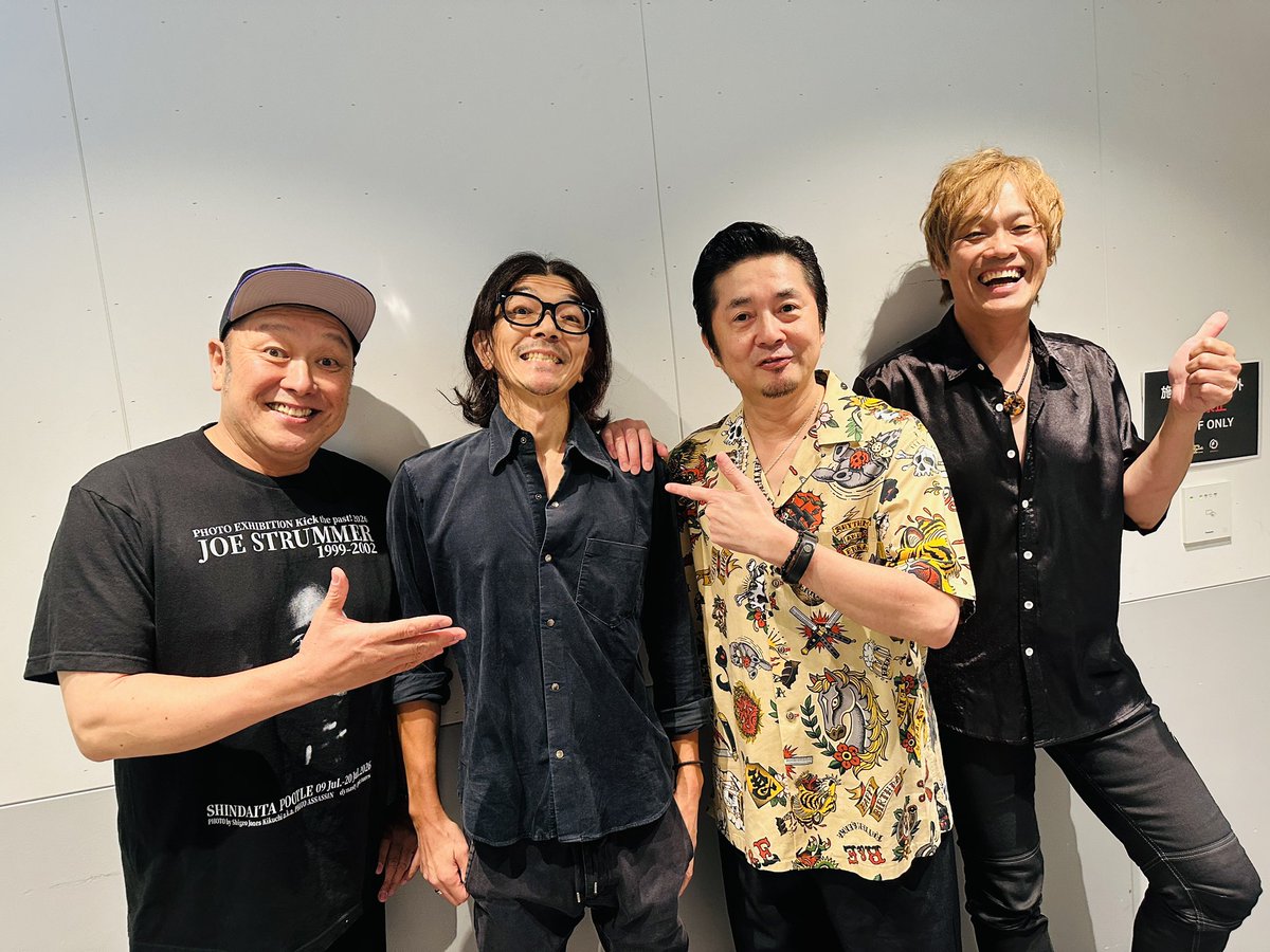 dohatsuten_crew's tweet photo. 怒髪天、初TOKYO CALLING！
たくさんの方々にお集まりいただき、楽しい時間をありがとうございました🙏✨
お客様、関係者の皆様、全員サイコーでした🙌またどこかで元気にお会いできるのを楽しみにしております👍
そして、本日のサポートベースはBAZRAからケン・ザ・スリム！！
#トーキョーコーリング #TOKYOCALLING
