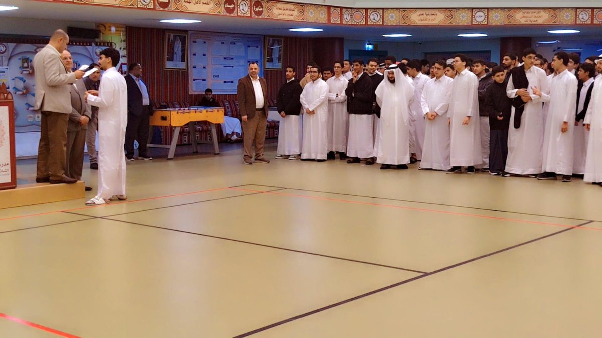 abhschool's tweet photo. فعلت مدرسة أحمد بن حنبل الثانوية – قسم البرامج والأنشطة وقسم الفيزياء  اليوم العالمي للسلام ببرامج إذاعية وتوعوية شارك فيها الطلبة بهدف ترسيخ قيم التسامح والتعايش ونشر ثقافة السلام في المجتمع المدرسي. https://t.co/w8J1VIby9g