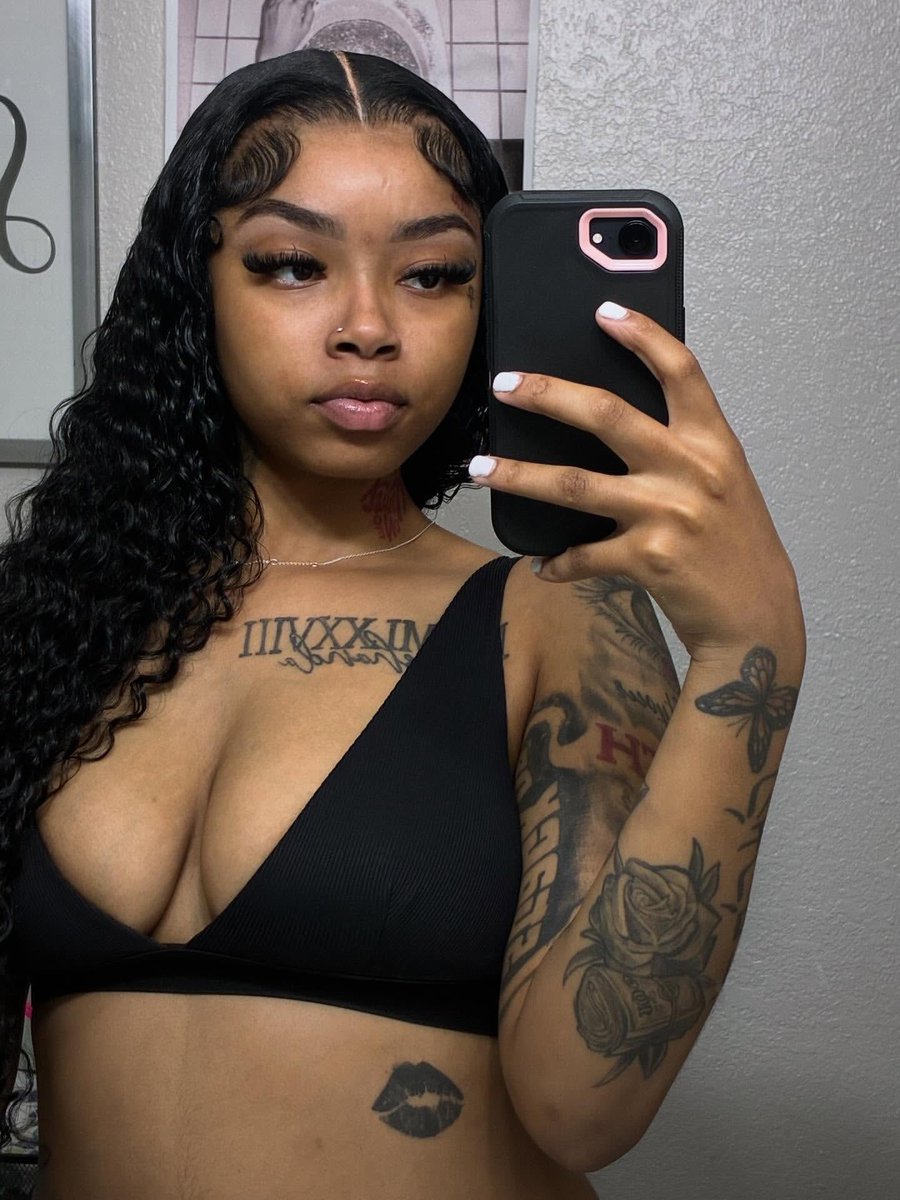 prettybrookss's tweet photo. 🖤 https://t.co/VKv6MKXCkf