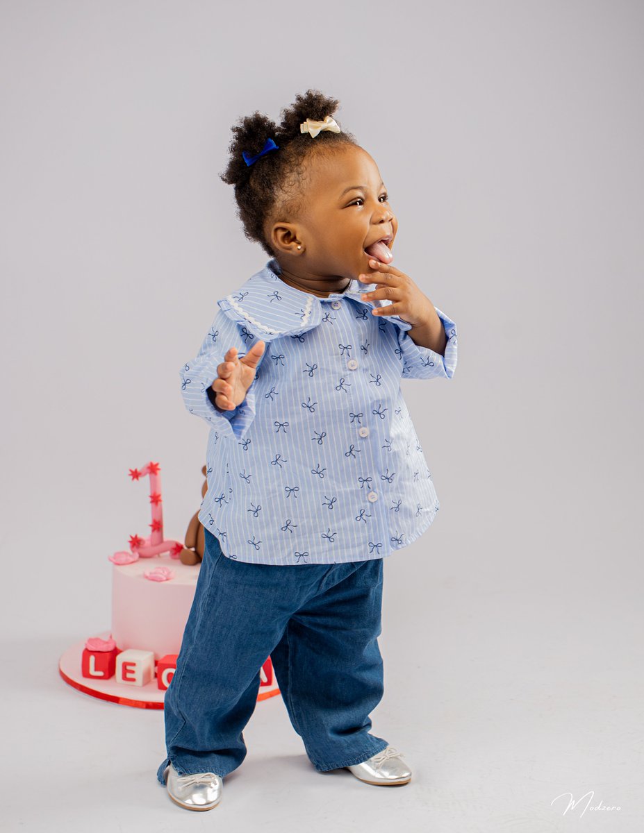 ModzeroMedia's tweet photo. “One year of being this cute? Leora is clearly not taking this assignment lightly. 🤗💫🎀
A little birthday magic, captured properly.

📩 DM  to book your session.
Instagram: @modzeromedia

#ModzeroMedia #BabyShoot #BirthdayShoot #LagosPhotographer #Photography https://t.co/s9tIdI9SiB