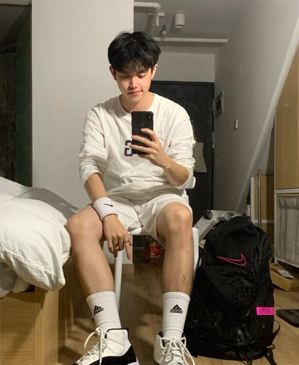 KreamOfficial's tweet photo. https://t.co/OZ8QsCGLAg