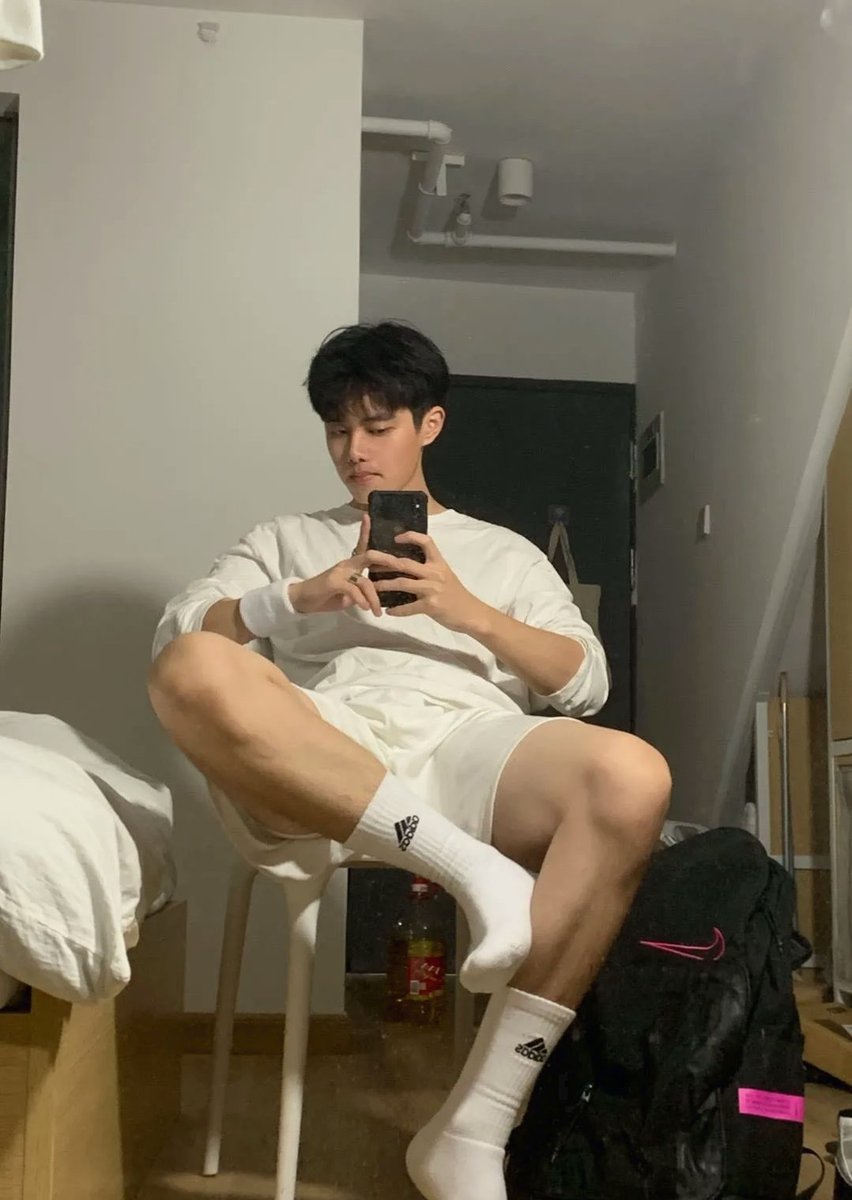 KreamOfficial's tweet photo. https://t.co/OZ8QsCGLAg