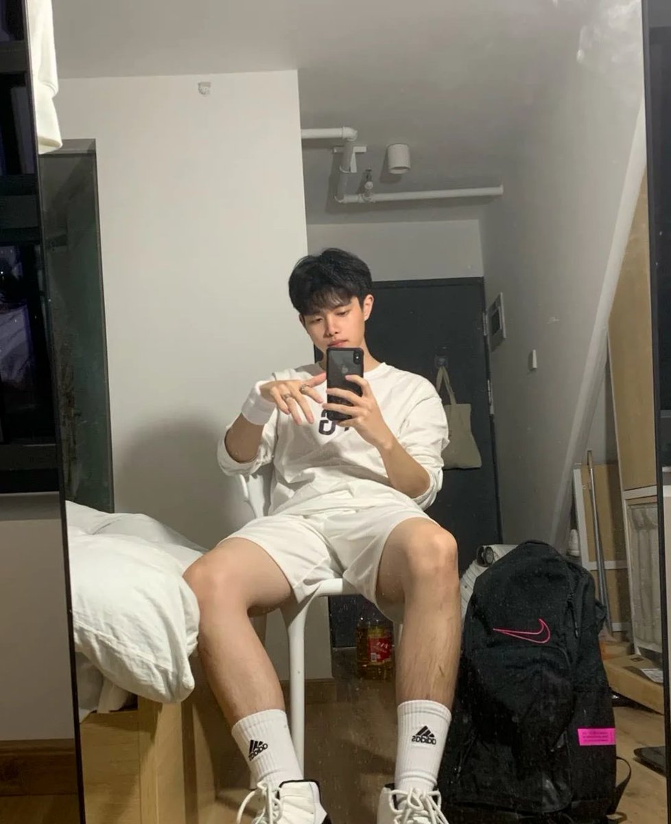 KreamOfficial's tweet photo. https://t.co/OZ8QsCGLAg